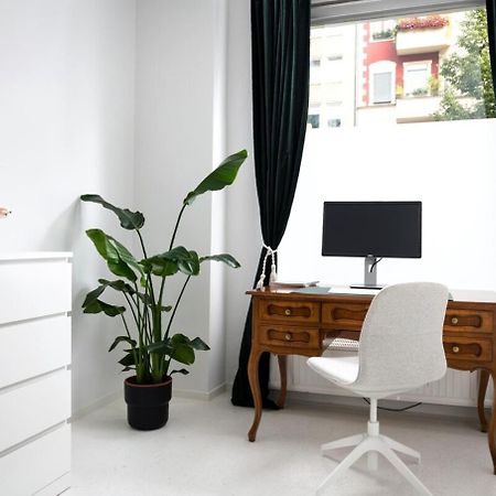 Central Home With Fireplace Near Underground Berlín Exterior foto