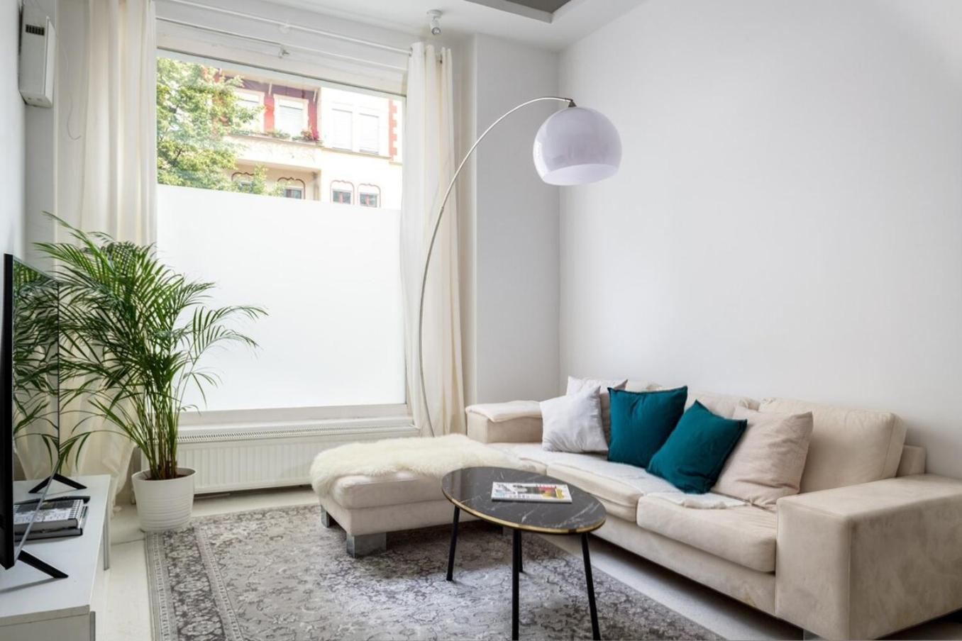 Central Home With Fireplace Near Underground Berlín Exterior foto